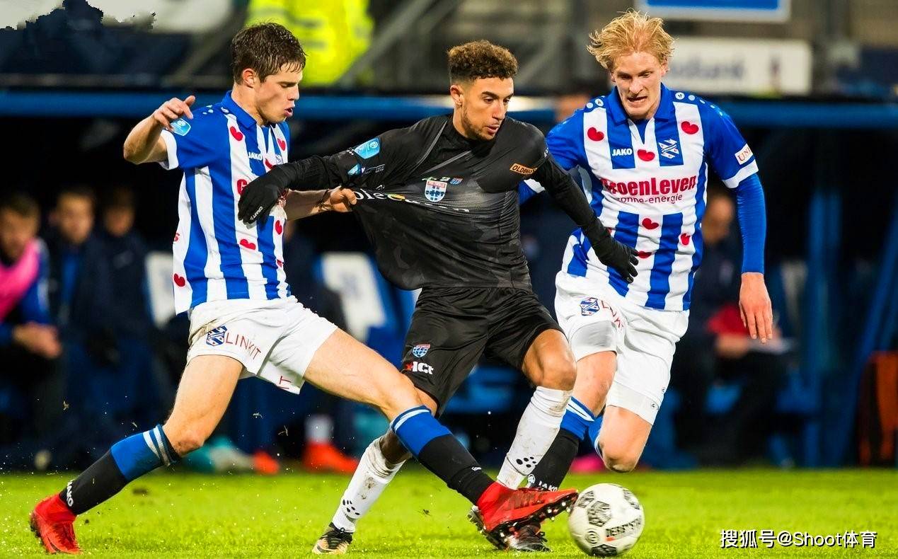 篮网正在酝酿交易 篮网正在酝酿交易