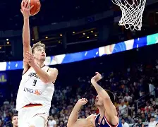 爱游戏-山东高速和辽宁本钢的比赛