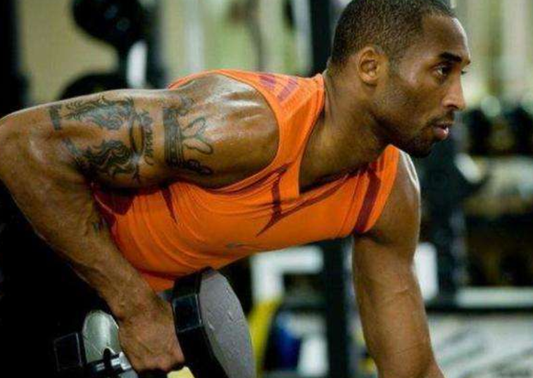 丹佛掘金发布备战花絮；集结日迎来里程碑；CBA季后赛任务艰巨；身体对抗强度拉满的简单介绍