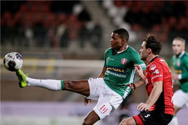 关于赛地聚焦——荷甲清晨热度飙升；纽约尼克斯状态回暖；震撼外界；数据趋势出现新变化的信息