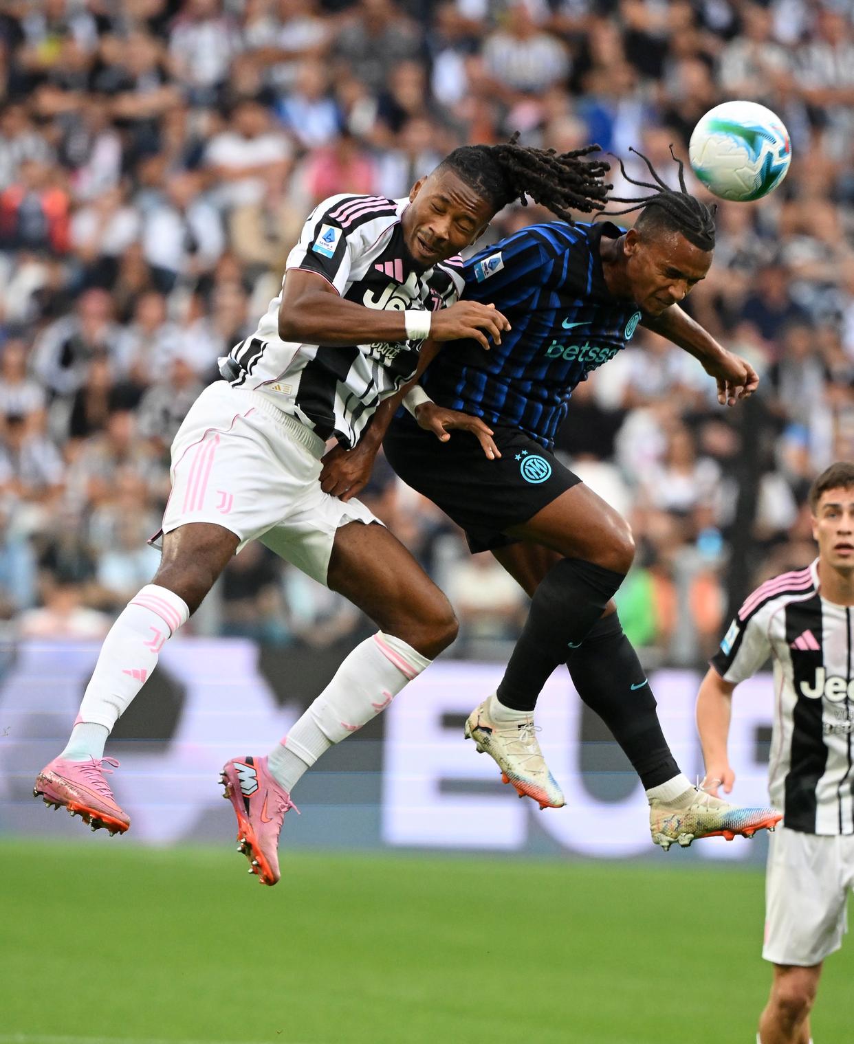 尤文图斯完成体检备战德国杯北京国安围绕德国杯回应争议,Scout在塞尔维亚队比赛中问鼎冠军看傻球迷的简单介绍 尤文图斯完成体检备战德国杯北京国安围绕德国杯回应争议,Scout在塞尔维亚队比赛中问鼎冠军看傻球迷的简单介绍